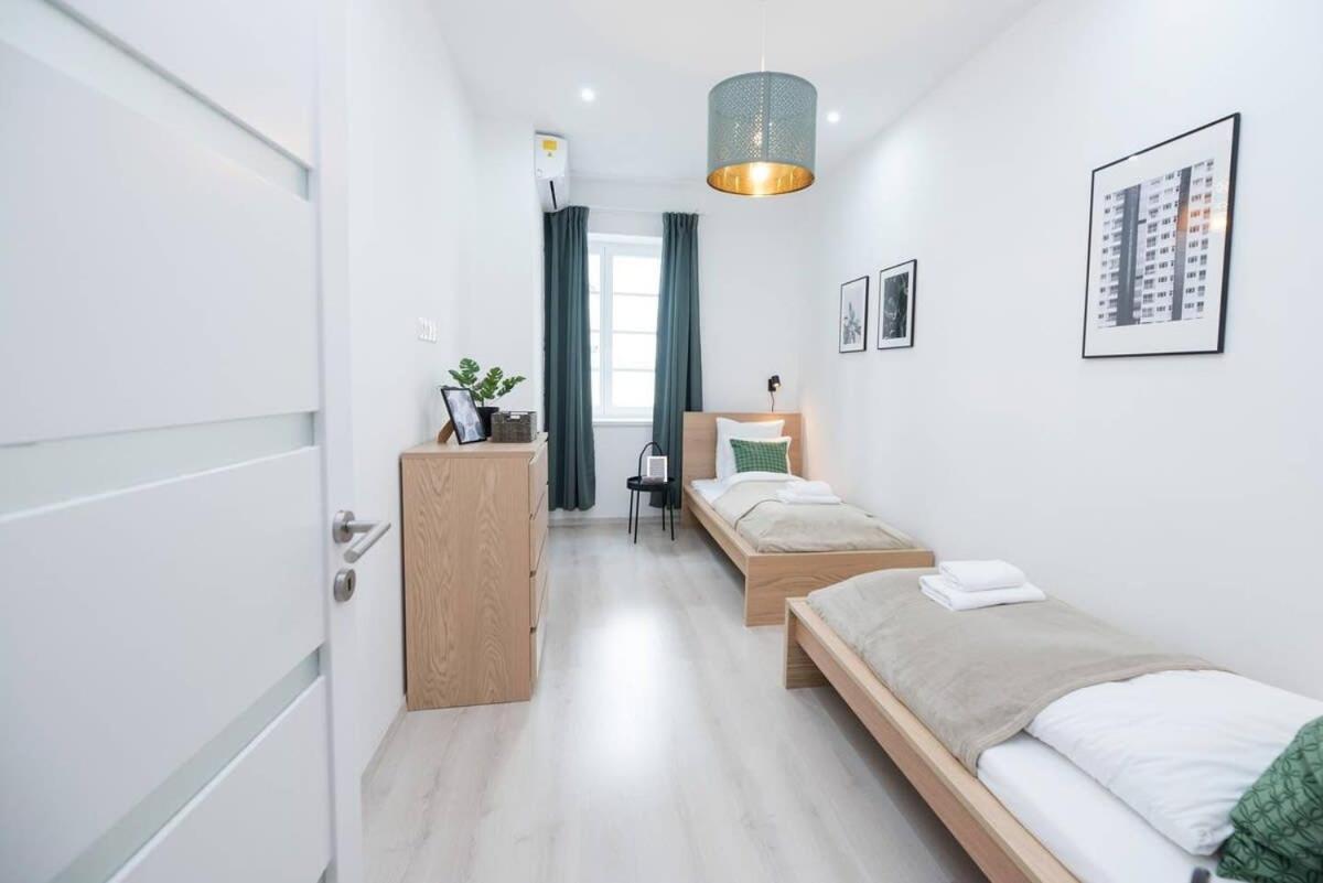 Trendy Central Apartment At Castle Budapest Bagian luar foto