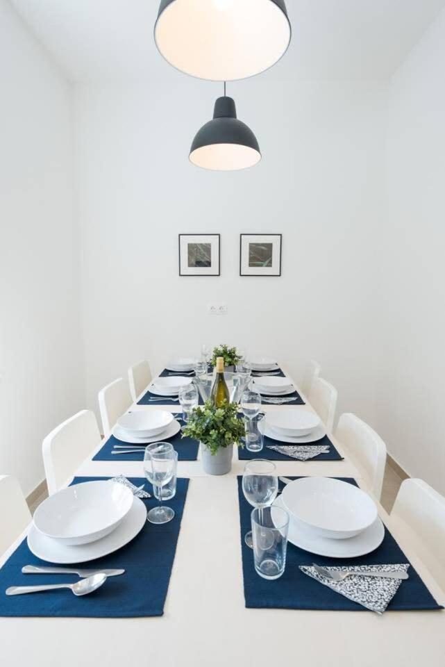 Trendy Central Apartment At Castle Budapest Bagian luar foto