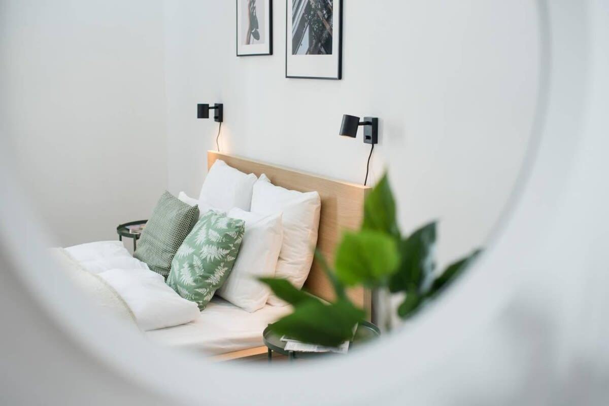 Trendy Central Apartment At Castle Budapest Bagian luar foto